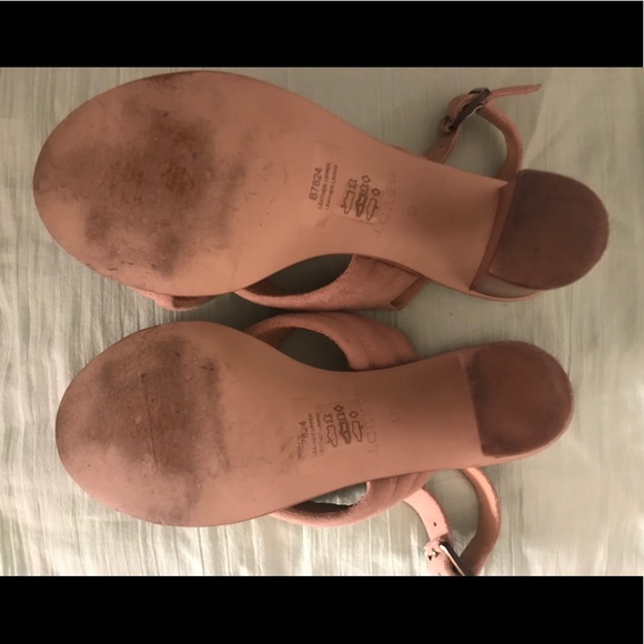 Leather heels 💕 - Picture 8 of 12